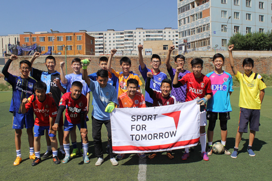 【Mongolia】J-League club football strips for the children of Mongolia!5