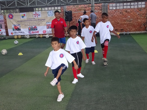 【Cambodia】Football School and Tournament5