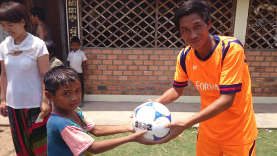 【Cambodia】One Child One Ball Project1