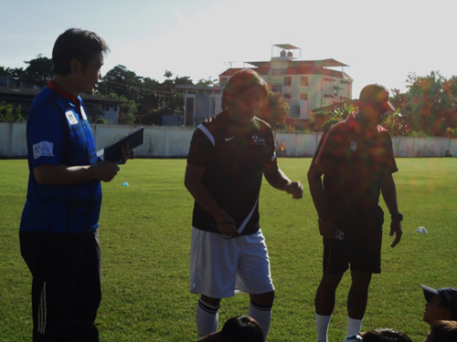 JDFA Football Clinic School visit in ASCOT2