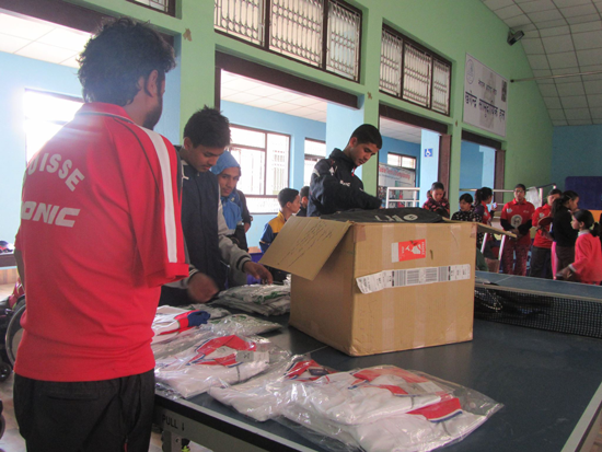 【Nepal】Sportswear Donated by All Japan Archery Federation7