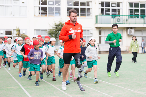 Having a “Foot Race” with a Runner Who Has a Prosthetic Leg and Is a Paralympic Gold Medalist1