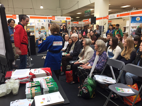 【U.K】Radio Taiso Exercise Demonstration at Language Show1