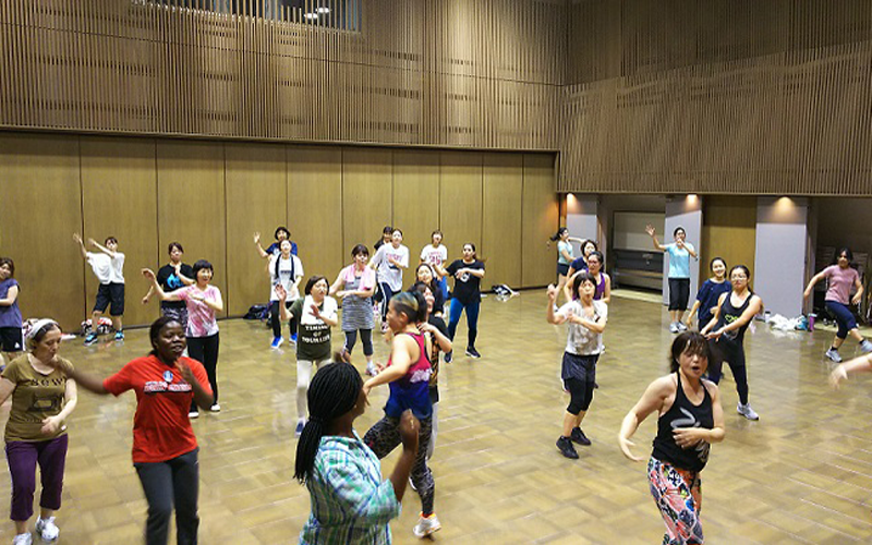 Let’s Enjoy Sports with Foreigners ! -ZUMBA, Yoga, Pilates-2