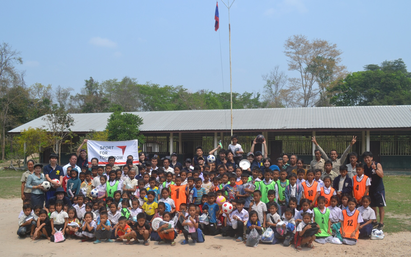 【Laos】Donations of Sports Equipment and Sporting Events at Elementary Schools in Laos4