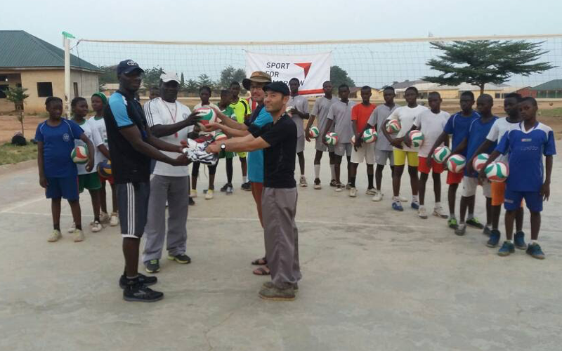 ナイジェリア連邦青年スポーツ省へのスポーツ用品寄贈式4