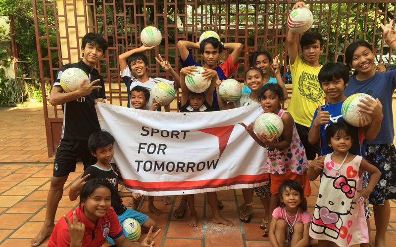 第2回　カンボジア「くっくま孤児院」の子ども達とサッカー交流1