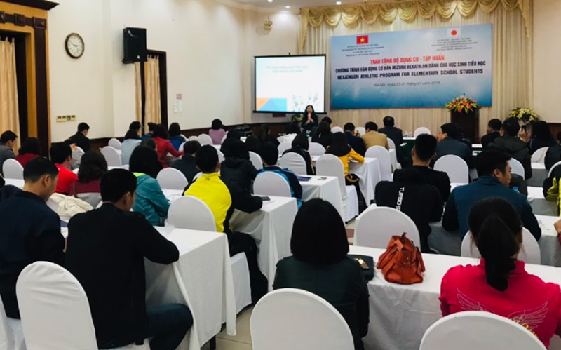 【Vietnam】Introducing the“Mizuno Hexathlon Program” to the Public Elementary Schools in Vietnam (FY 2018)5