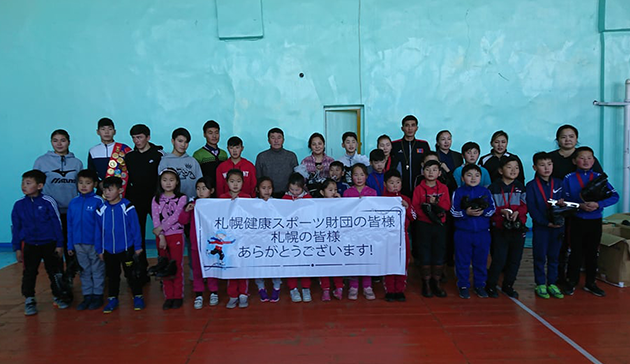 【Mongolia】Sport Goods (Skates) Provided to Mongolia2